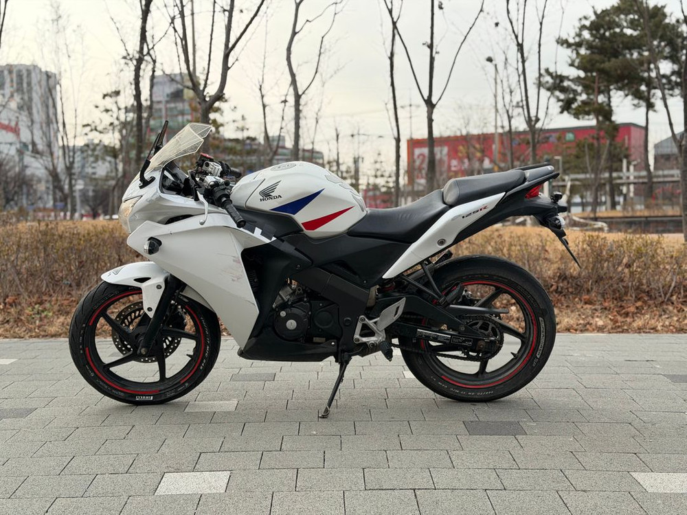 CBR125 14년식 21947km 이미지
