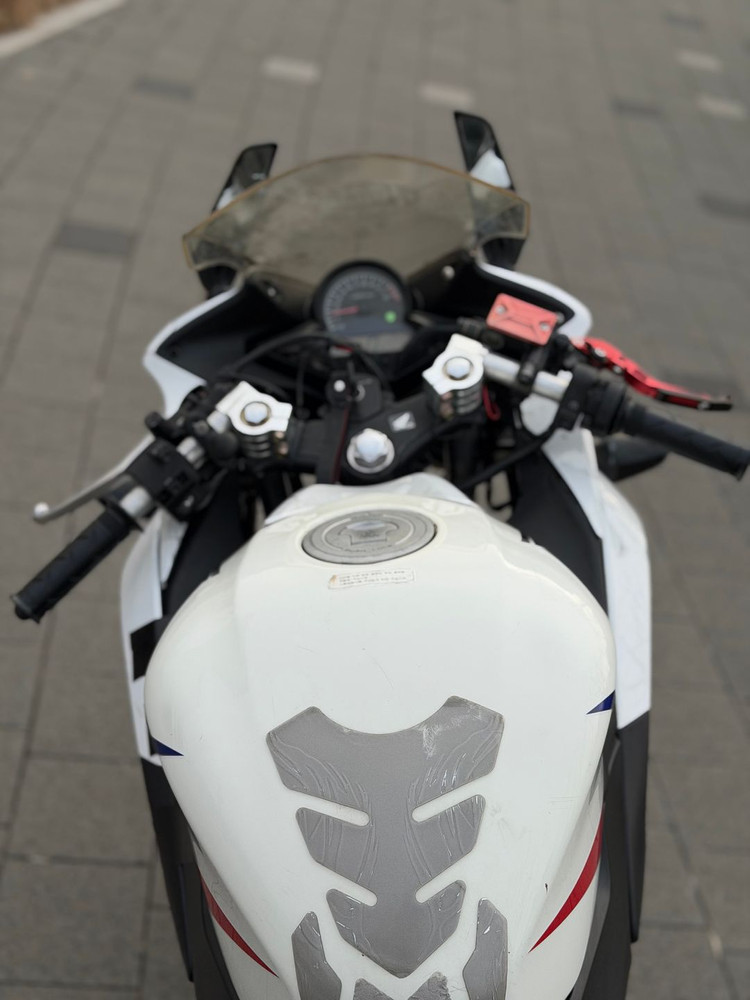 CBR125 14년식 21947km 이미지