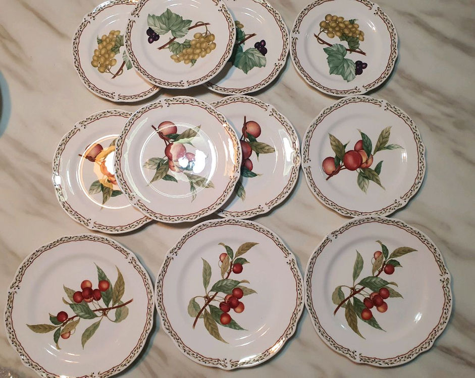 단종된 일본정품 로얄노리다케 오차드가든 개당값--4