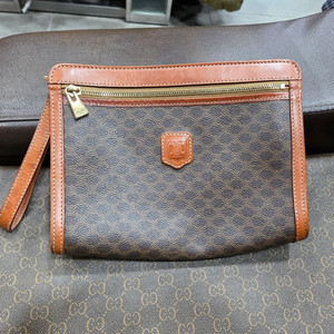 셀린느 마카담 클러치백