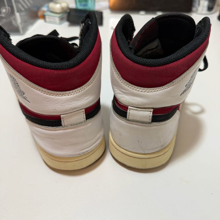 나이키 에어 조던 1 카마인 하이 260mm 이미지