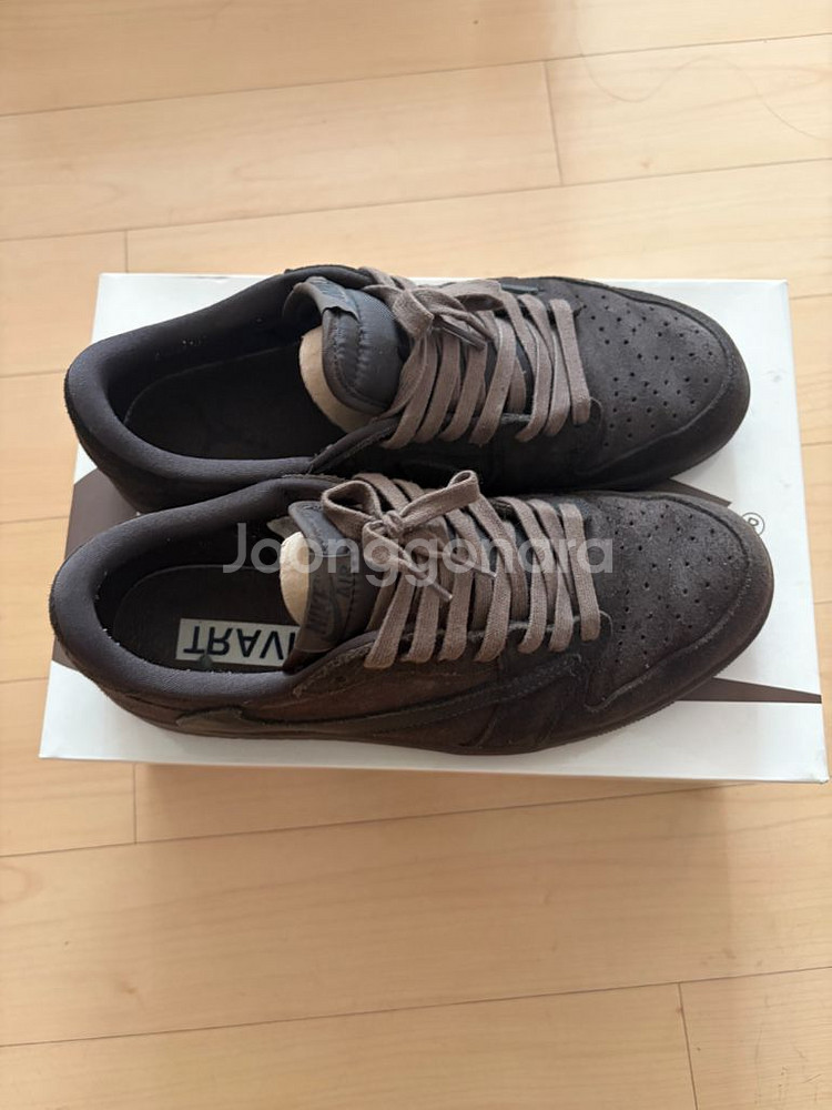 나이키 트래비스 스캇 벨벳 다크모아280판매합니다--2