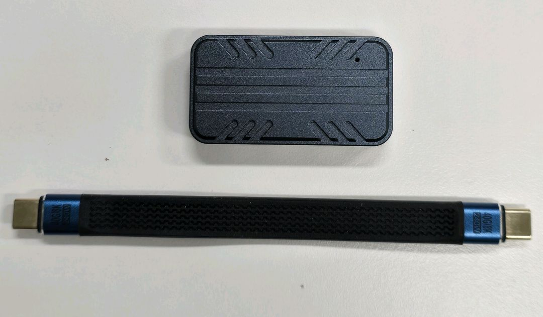 [전문가용] 초고속 외장 SSD 256GB(20Gbps/SK하이닉스/풀알루미늄)--1