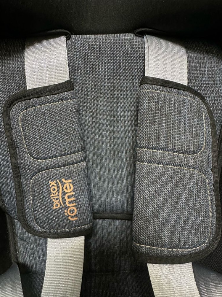 브라이텍스 듀얼픽스 아이사이즈 카시트 이미지