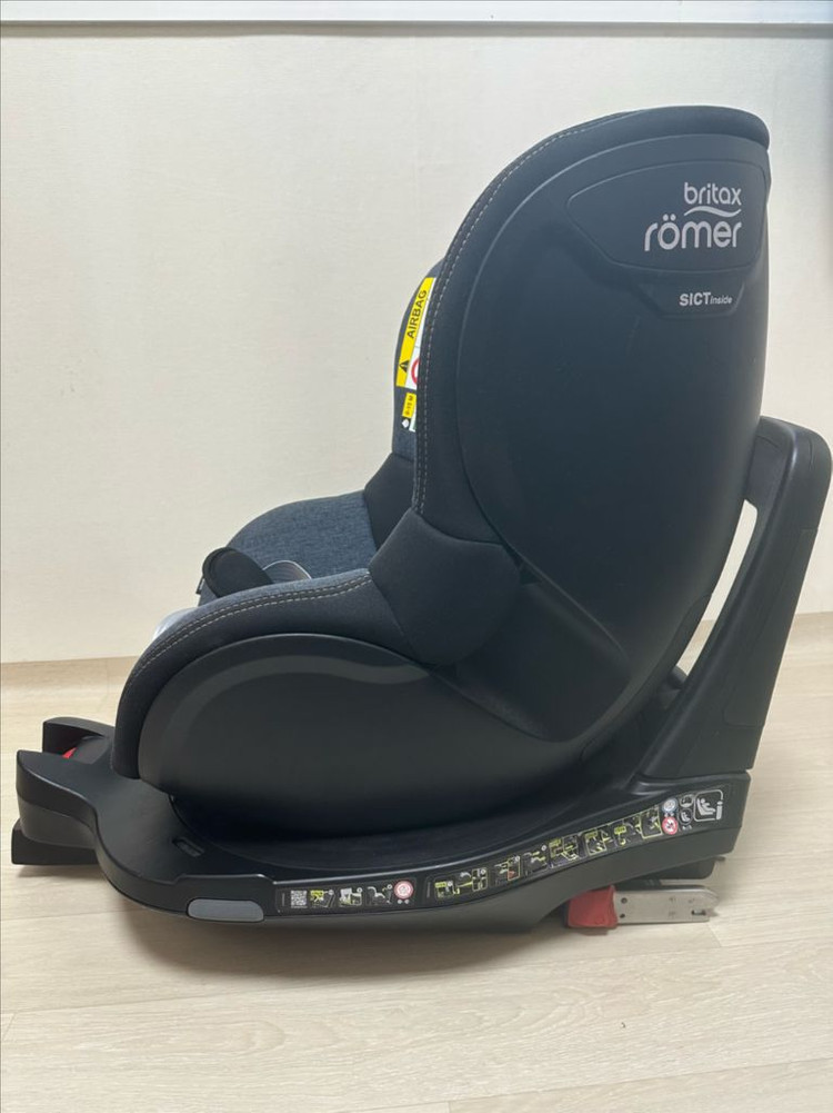 브라이텍스 듀얼픽스 아이사이즈 카시트 이미지