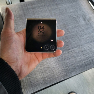 폴더블 스마트폰