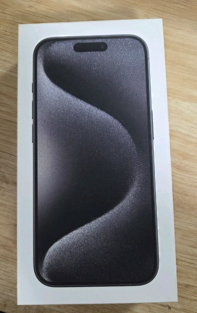 아이폰 15 pro 판매합니다. 블랙티타늄 256GB--4
