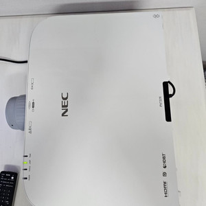 NEC NP-PA722xg 빔프로젝터 이미지