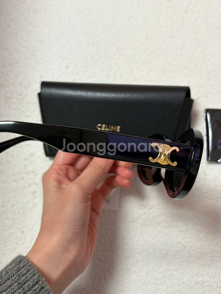 셀린느 트리옹페 오벌 선글라스--3