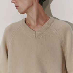 던스트 브이넥 울 니트