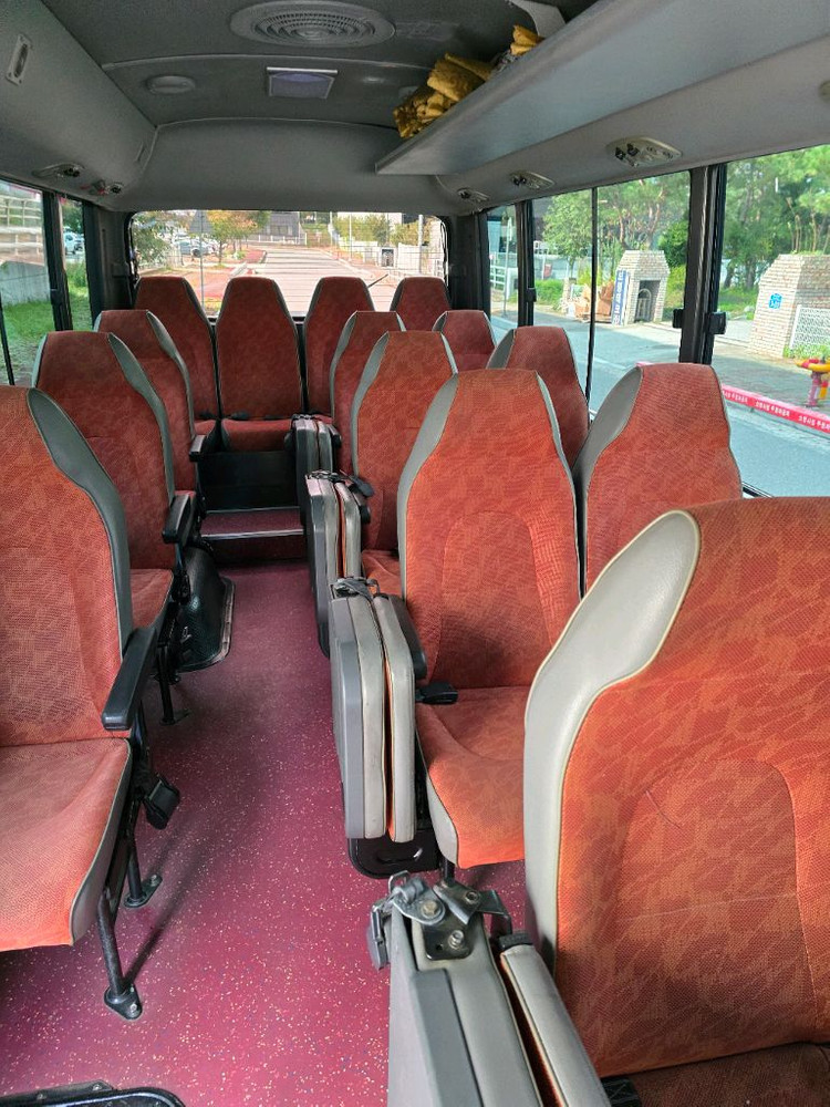 현대 뉴카운티 2014년식25인승롱바디 대형버스 이미지