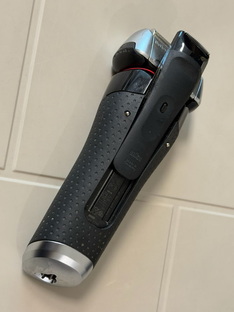 브라운 5 시리즈 면도기 판매합니다--3