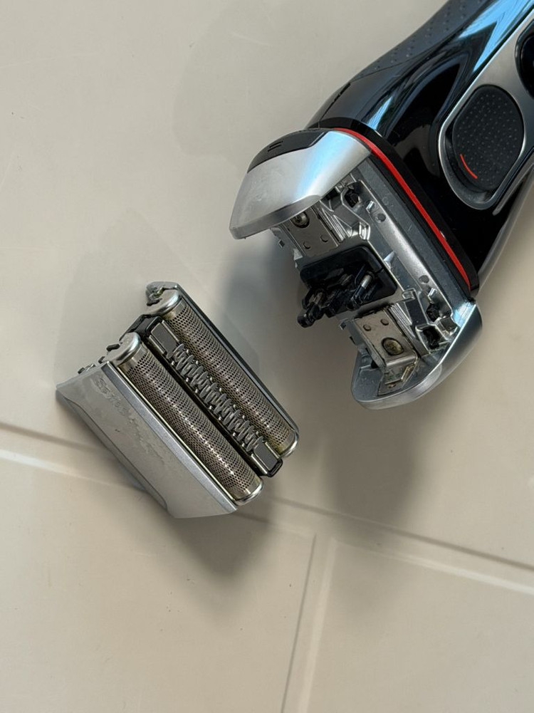 브라운 5 시리즈 면도기 판매합니다--4