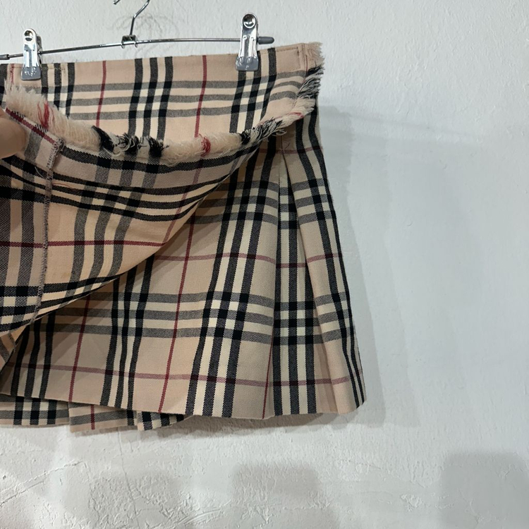 버버리 울 미니스커트 27--2