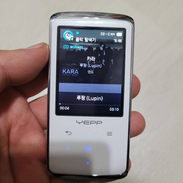 삼성 옙 YP-Q2 4기가 MP3 플레이어 이미지