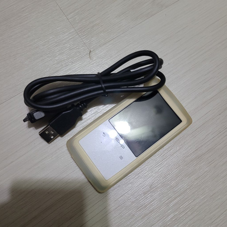 삼성 옙 YP-Q2 4기가 MP3 플레이어 이미지