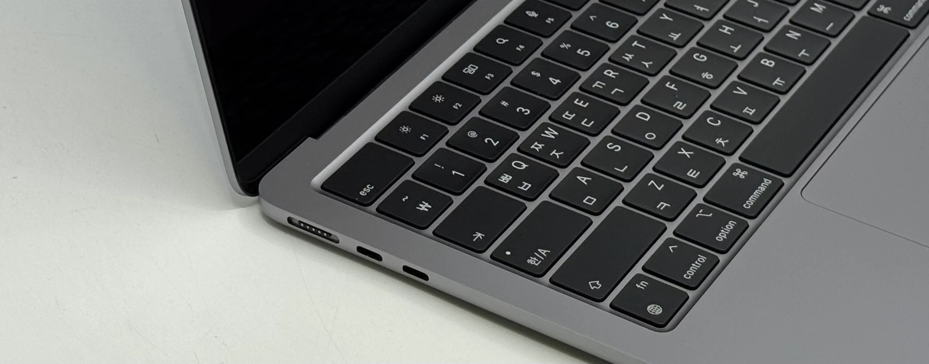 맥북에어13 M2 256GB 그레이 사이클85 중고노트북 APPLE 애플 이미지