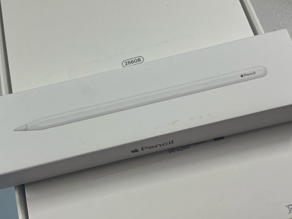 아이패드에어4세대 256GB(셀룰러) + 애플펜슬2세대 (완전거의새것 60만)--4