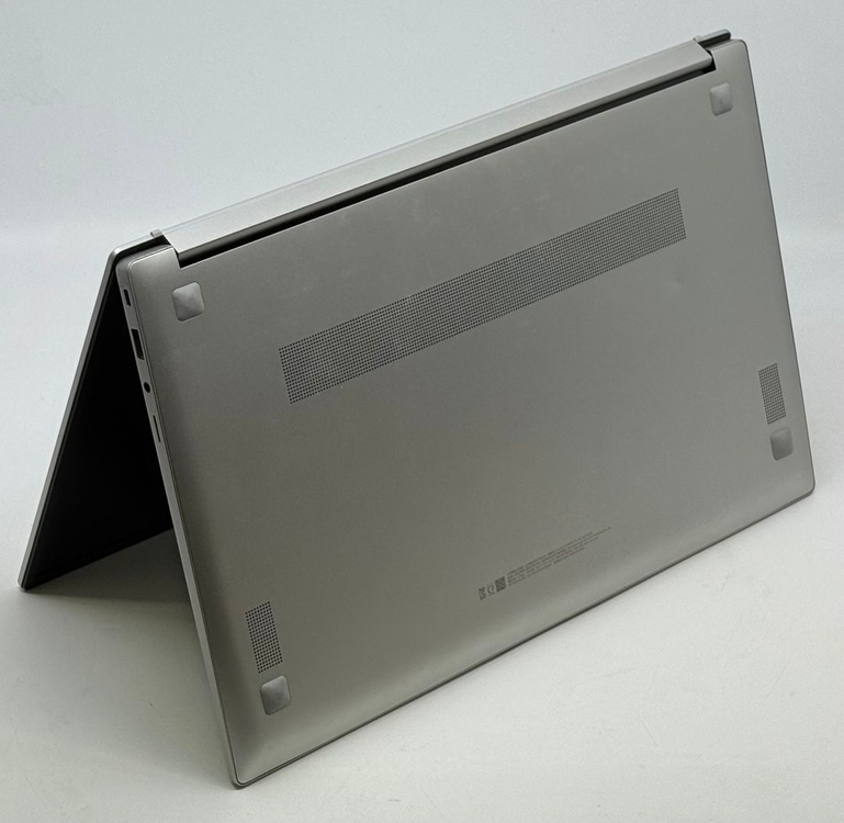 삼성전자 갤럭시북3 15인치 NT750XFG-KC58S i5 중고노트북--5