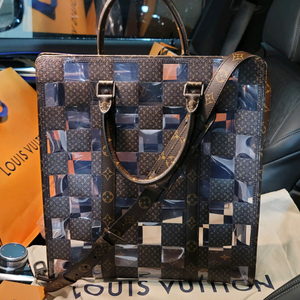 루이비통 버질 다미에 투명 삭플라NM 토트 크로스백