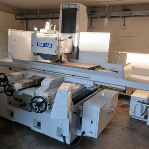 3축 전자동 정밀 평면연삭기 대산기계(주) DGS-1260A 자동 평면연마기 이미지