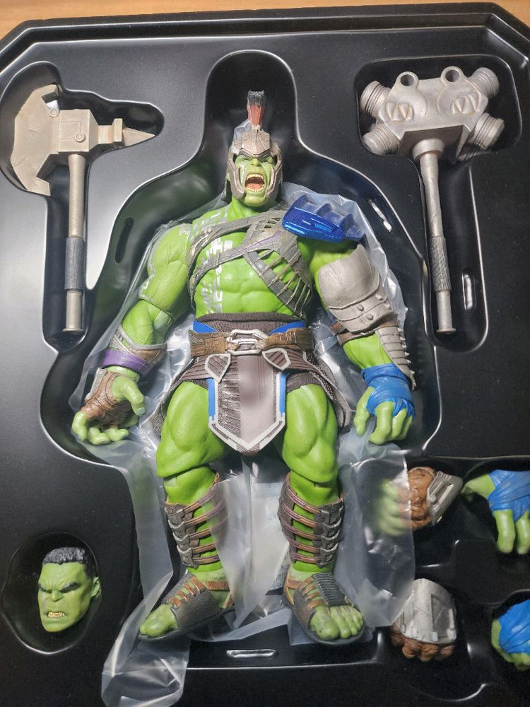 메즈코 헐크 라그나로크 팝니다. 1/12액션피규어--1