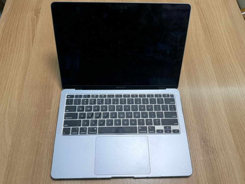 맥북에어 M1 13인치 16GB / 256 / 스페이스 그레이--1