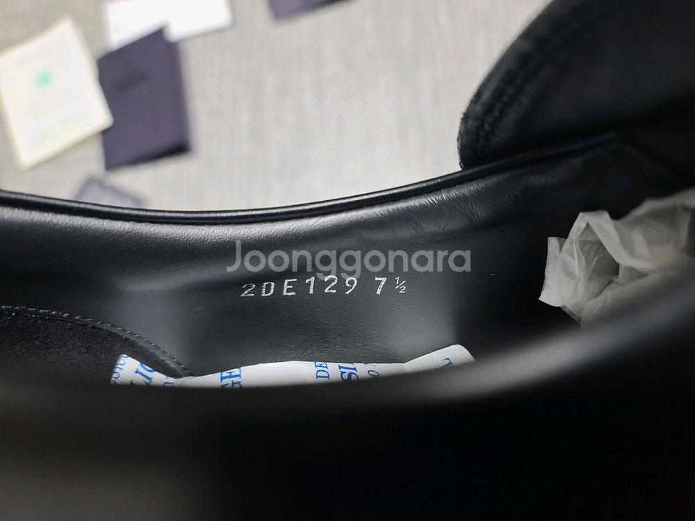 프라다 모놀리스 브러쉬드 레더 로퍼 프라다 구두--8