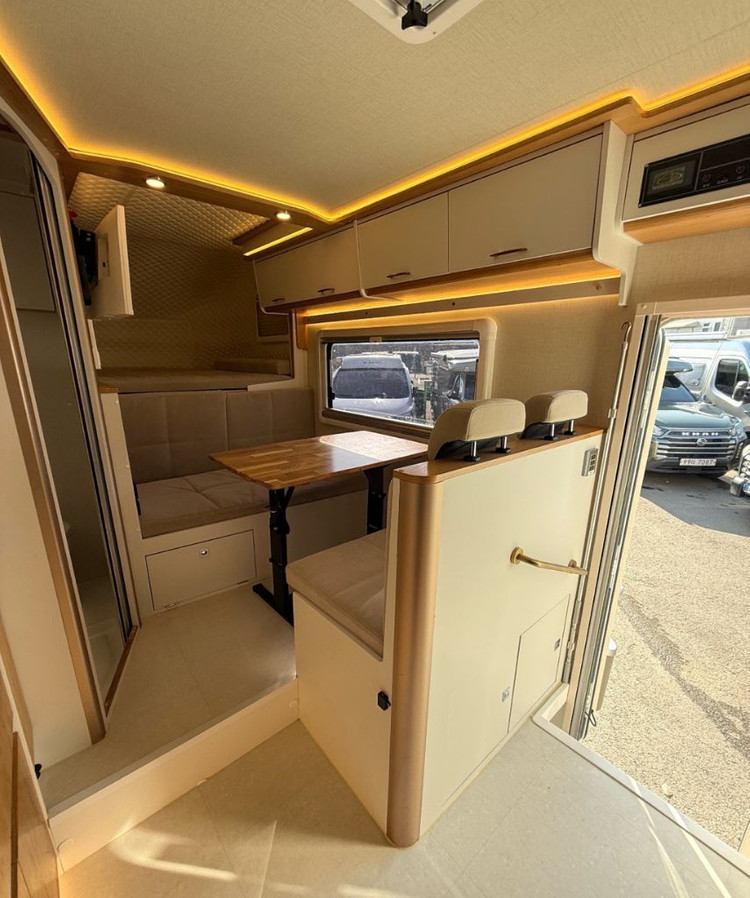 렉스턴칸캠핑카 티렉스6--6