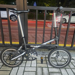 JAUNTY 풀카본 접이식 미니벨로 자전거 이미지