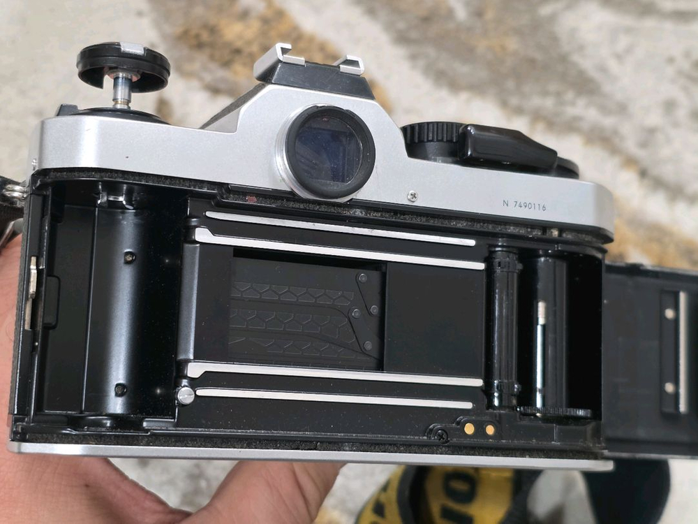 니콘 FM2 필름카메라 + 50mm f/1.8 렌즈 풀세트--4