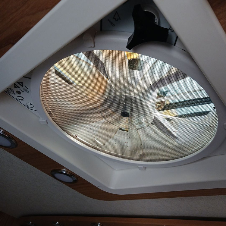 캠핑카 k1업체 팝니다 이미지