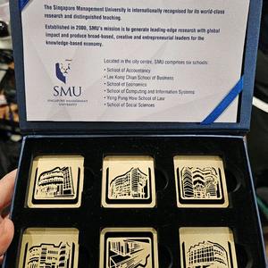 싱가포르 SMU 대학교 기념 메탈 북마크/소품 세트 (해외 대학 굿즈)
