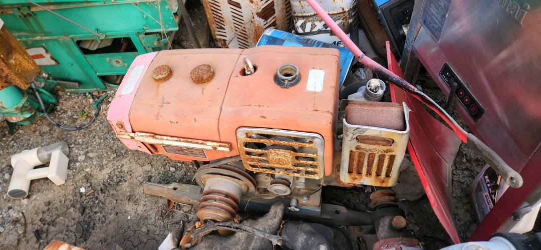 상태를 모르는 대동 석유 경운기 골동품 오래된 경운기 엔진--3