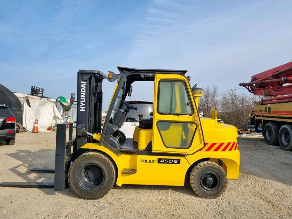현대 포렉스 4.5톤 자동발 디젤중고지게차 이미지