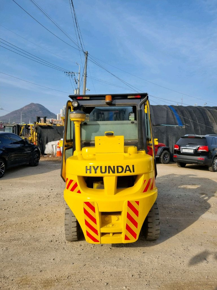 현대 포렉스 4.5톤 자동발 디젤중고지게차 이미지