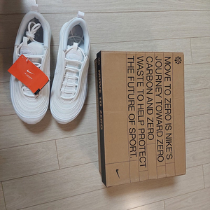 쿨거시 10만9천택포! 당일발송! 미착용 새제품 나이키 에어맥스 97 트리플화이트 남여운동화 학생편한운동화 230