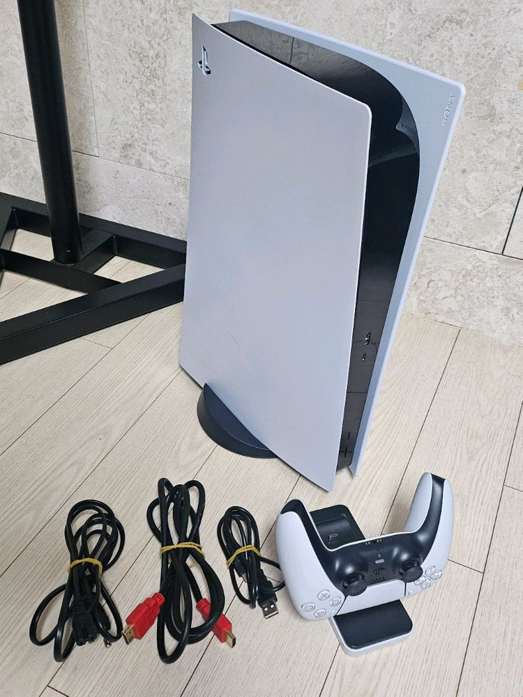 ps5 플스5디스크 1218 본체 + 컨트롤러+ 충전독--2