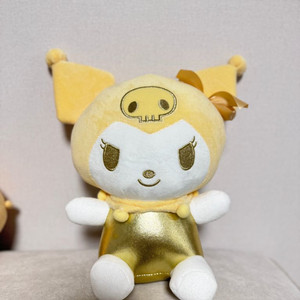 새상품))쿠로미 인형 골드ver 봉제인형(크기30) 산리오정품