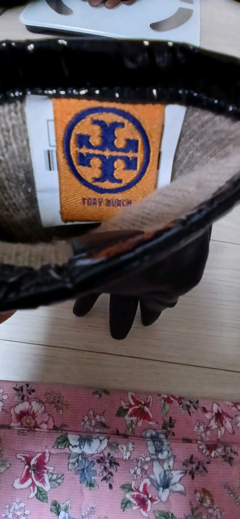 토리버치 여성가죽장갑--4