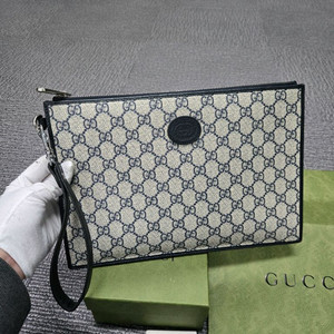 [특가][정품] 구찌 인터로킹 클러치백