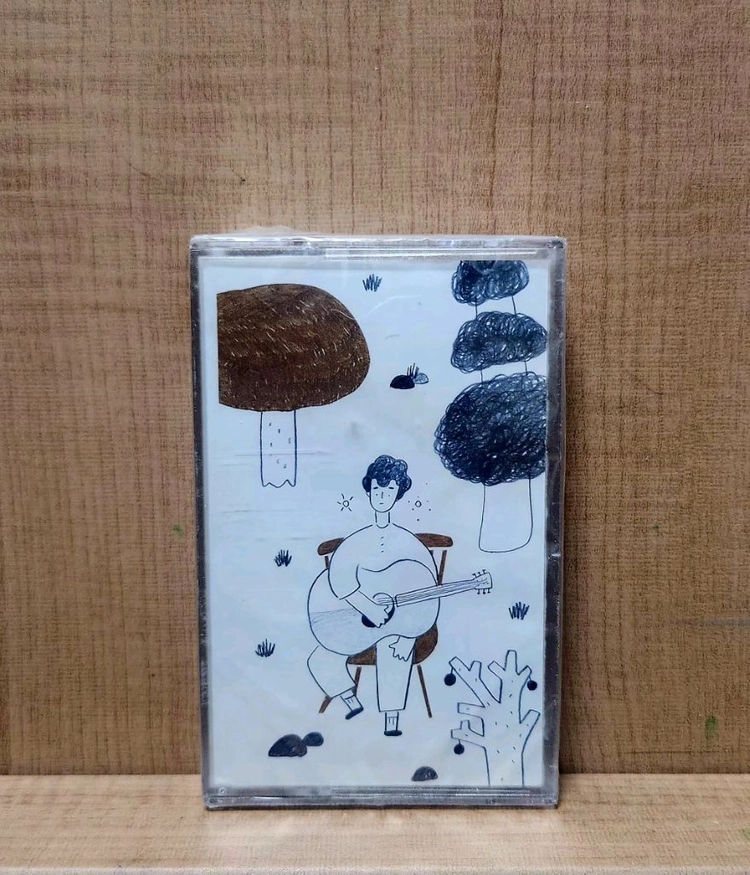 귄나무 이천십사년사월 한정판 미개봉 카세트테이프 이미지