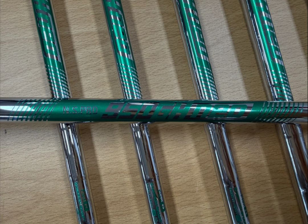 p790 5세대 거의새상품 이미지