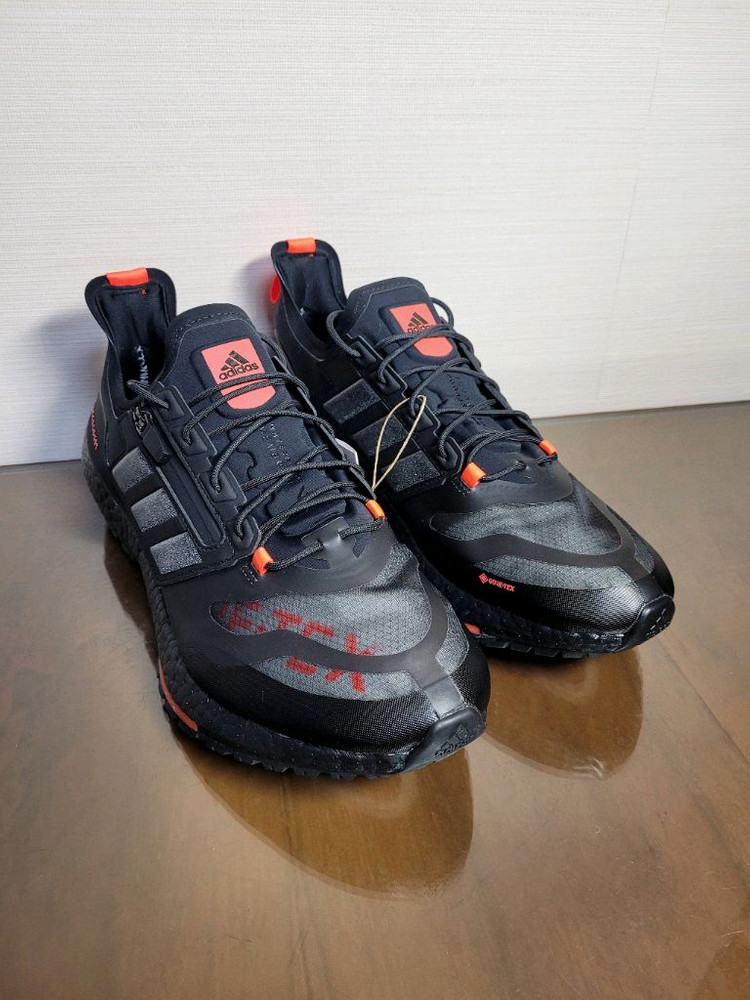 (새상품) 아디다스 울트라부스트 고어텍스 카본블랙--2