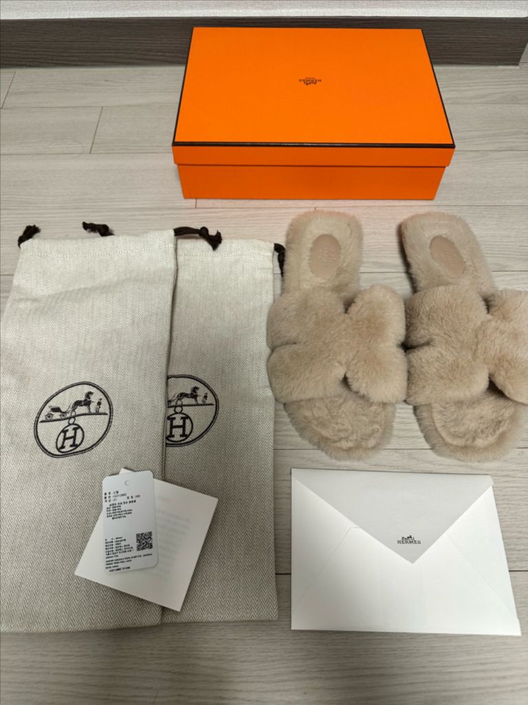 에르메스 오란 샌들 시어링 베쥬카멜 25년 신상컬러 39--3