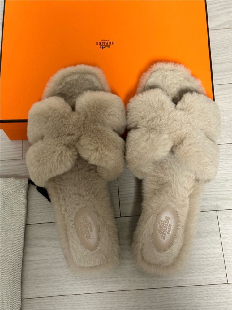 에르메스 오란 샌들 시어링 베쥬카멜 25년 신상컬러 39--4