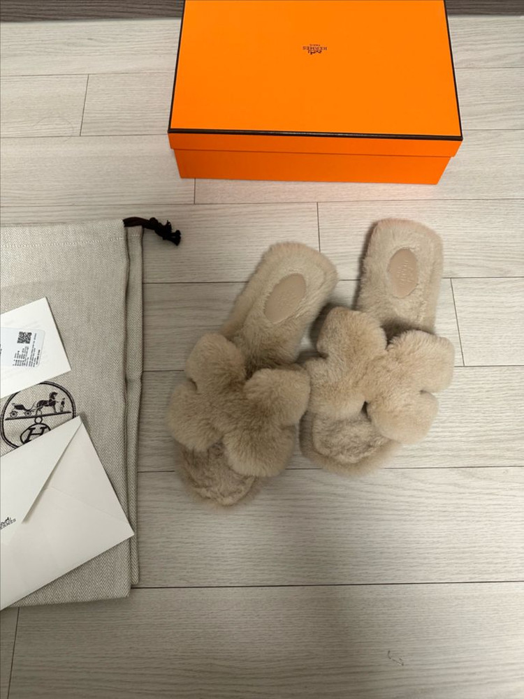 에르메스 오란 샌들 시어링 베쥬카멜 25년 신상컬러 39--2