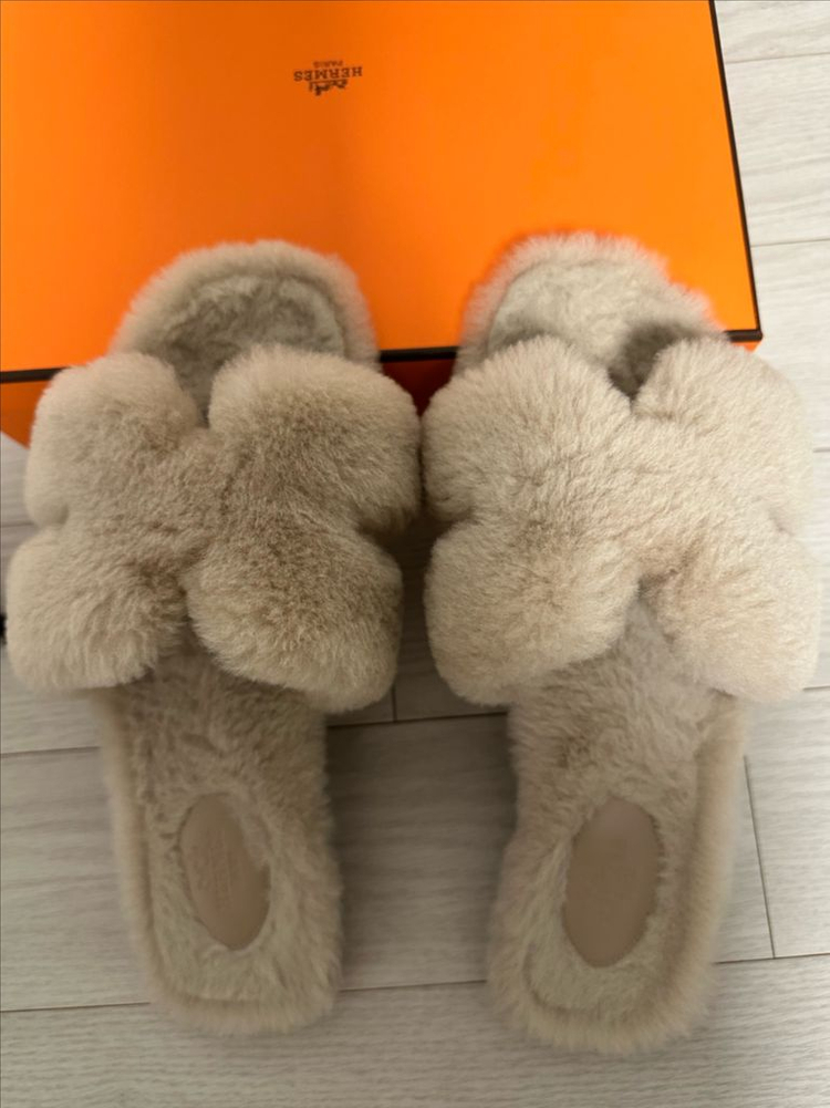 에르메스 오란 샌들 시어링 베쥬카멜 25년 신상컬러 39--5