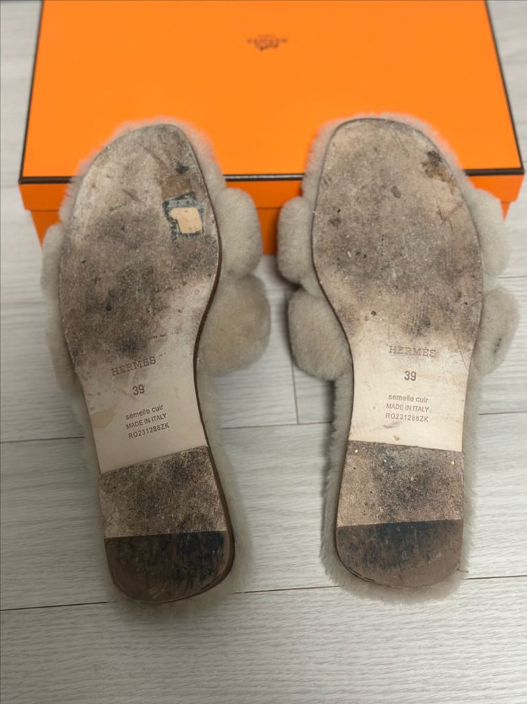 에르메스 오란 샌들 시어링 베쥬카멜 25년 신상컬러 39--8
