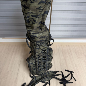 스카티카메론 원더러 카모 스탠드백